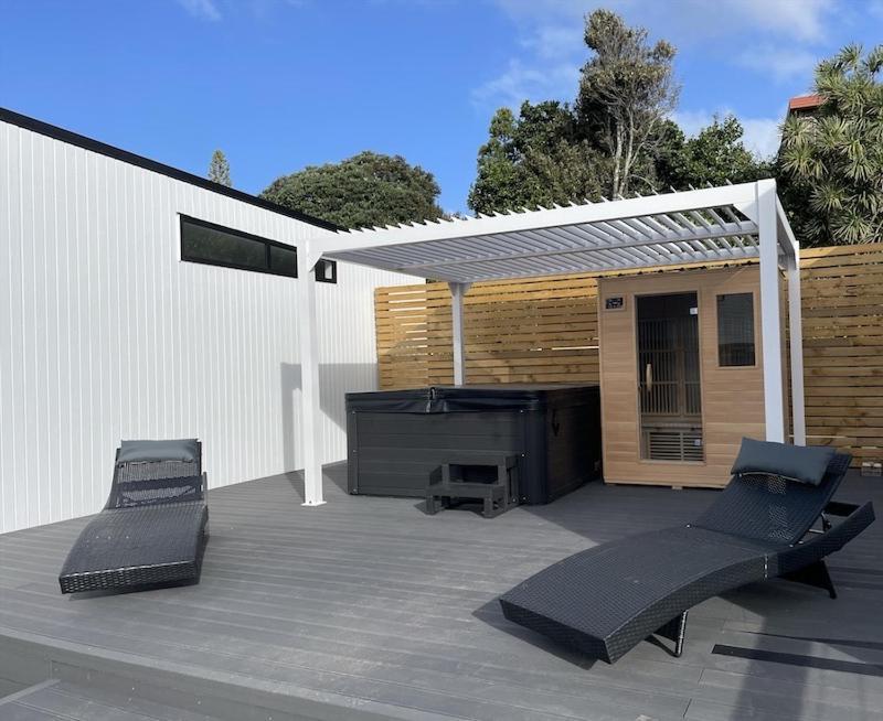 Ohope Villas With Spa,Sauna,Pool, Adults Only Exterior photo